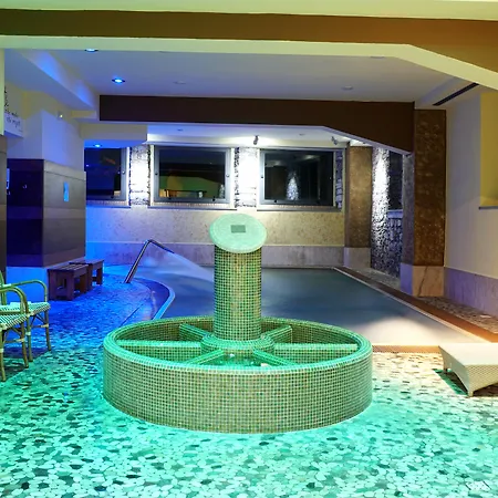 & Hotel