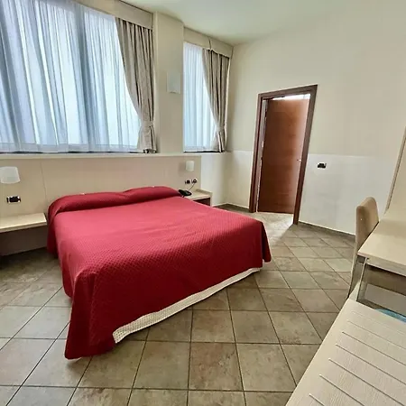 & Hotel 4*