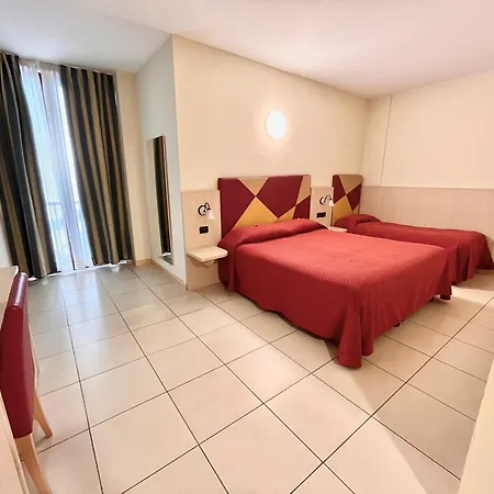 Otel & 4*